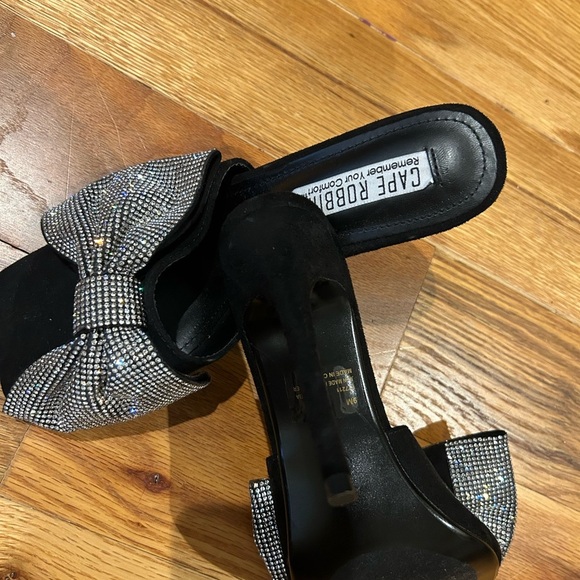 Cape Robbin Black and Silver Glitter Bow Mules - Picture 5 of 5